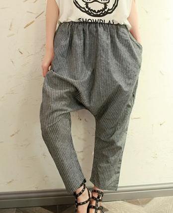 女式九分褲巧搭平底鞋 時尚搭配小技巧