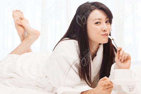 向歐美麻豆學(xué)習(xí) 巧用發(fā)型修飾臉型