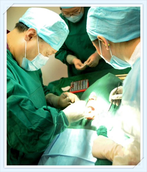 說說種植牙那些事兒 徐連來院長(zhǎng)專訪記