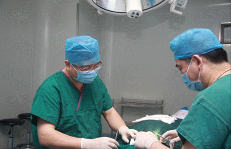 羅盛康:選對醫(yī)院和醫(yī)生 隆胸安全更有效