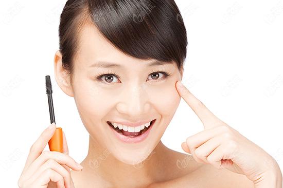 日本男整容狂 花千萬整容竟全靠女友們出資