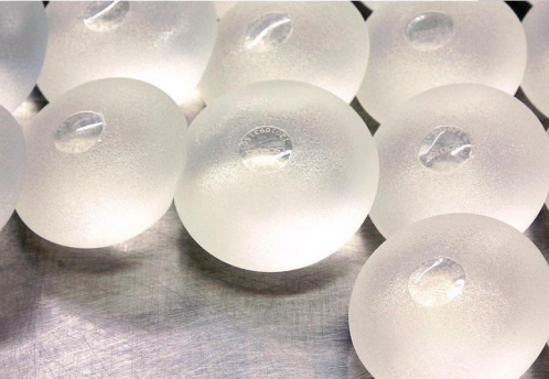 李比：假體隆胸后 乳房更需要關(guān)愛！