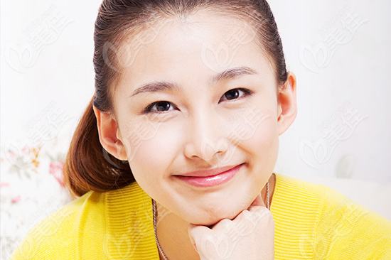 江映蓉趙薇撞臉