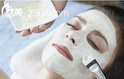 臉上痘坑太多怎么去除？