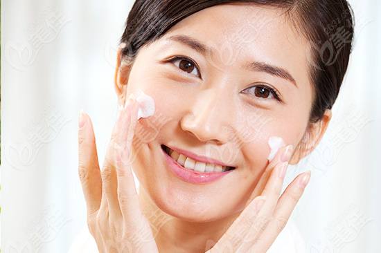 去除手術(shù)疤痕